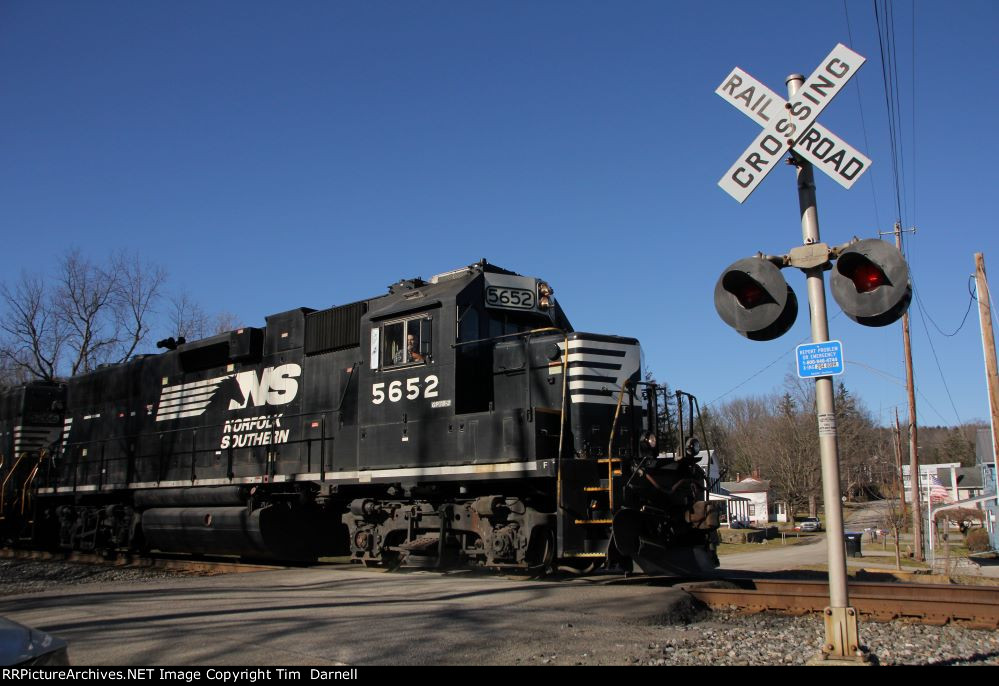 NS 5652 on local H16